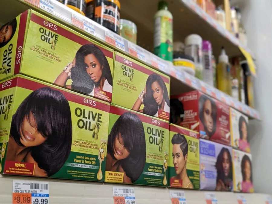 Hair Relaxer Lawsuit Expands as Courts Settle Cancer Link, 10,700+ New Claims, Eligibility Expanded & Settlement Deadlines