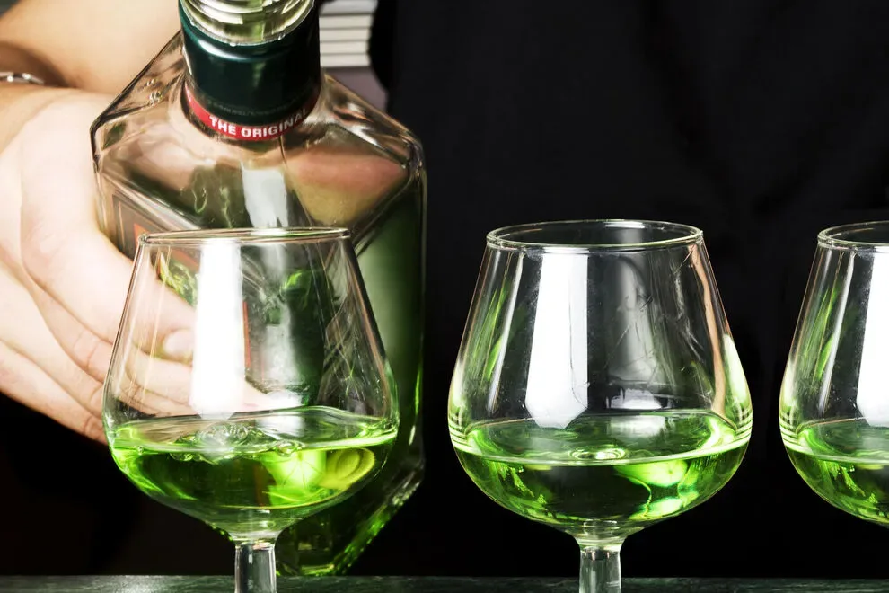 Is Absinthe Legal in the US? 2026 Federal Regulations, State Laws & Thujone Limits Explained