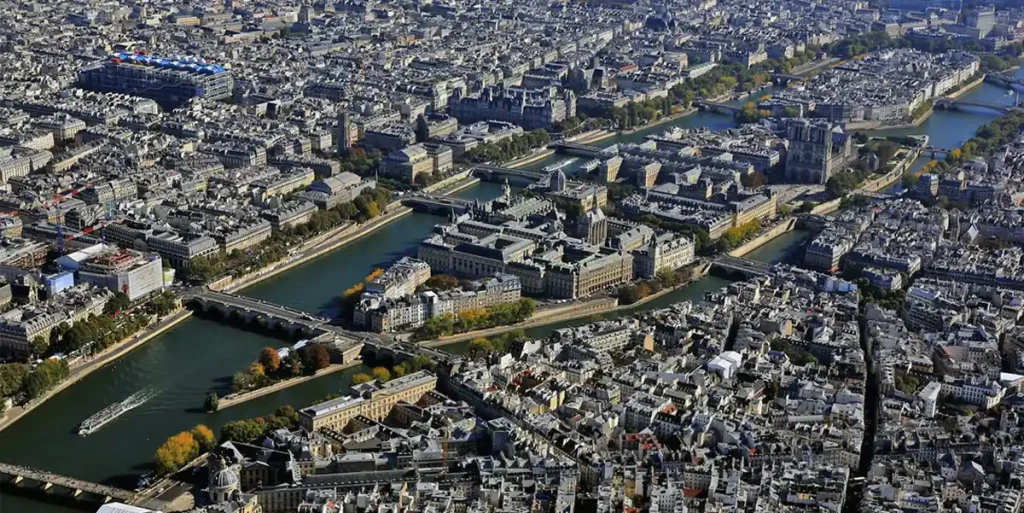 Notre Dame Refuses to Settle $320M "Price-Fixing Cartel" Lawsuit—Evidence Shows University Favored Wealthy Donors' Kids 2 Notre Dame Refuses to Settle $320M "Price-Fixing Cartel" Lawsuit—Evidence Shows University Favored Wealthy Donors' Kids