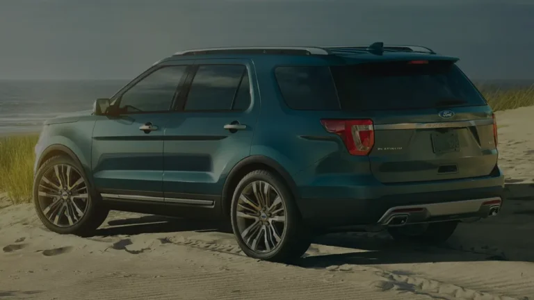 Ford Recalls 676,225 Explorer and Aviator SUVs Over Roof Rail Covers and Second-Row Seats — Check If Your VIN Is Affected